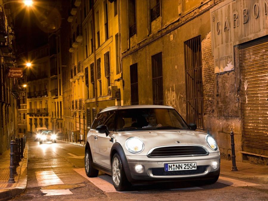 Mini One Clubman 2009 года  (фото 9 из 9)
